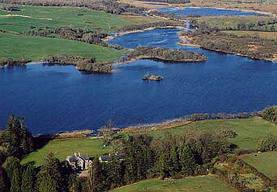 Mt Cashel is on a private Lake ideal for boating & fishing